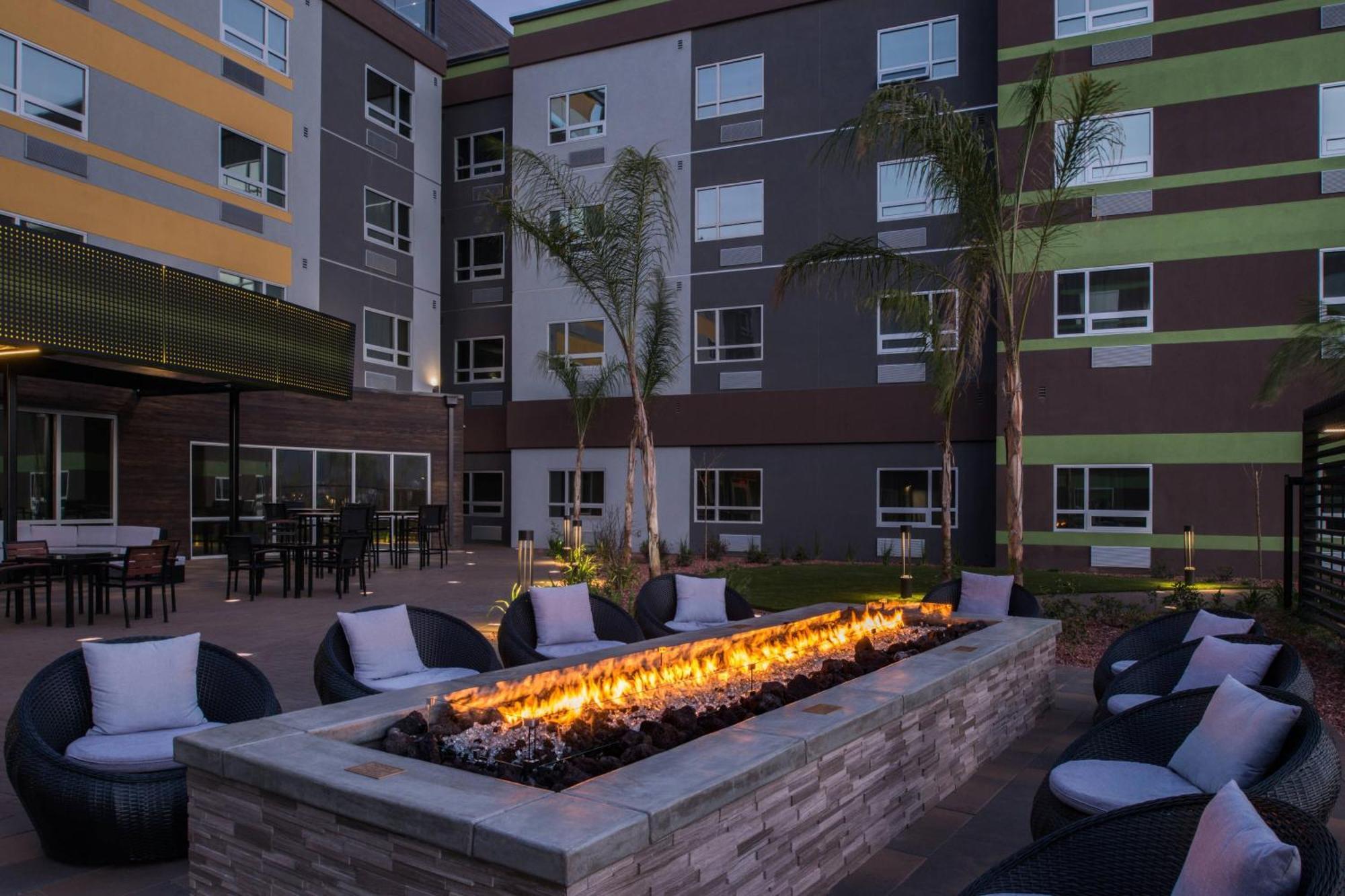 Courtyard By Marriott Temecula מורייטה מראה חיצוני תמונה